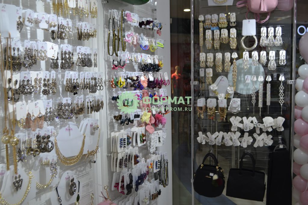 Производство торгового оборудования для магазина бижутерии 